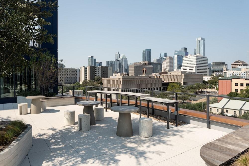 Kasa at The Waller Austin photo 11