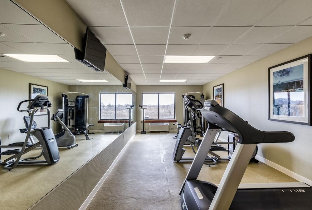 Holiday Inn Express & Suites Cedar Falls - Waterloo by IHG photo 18