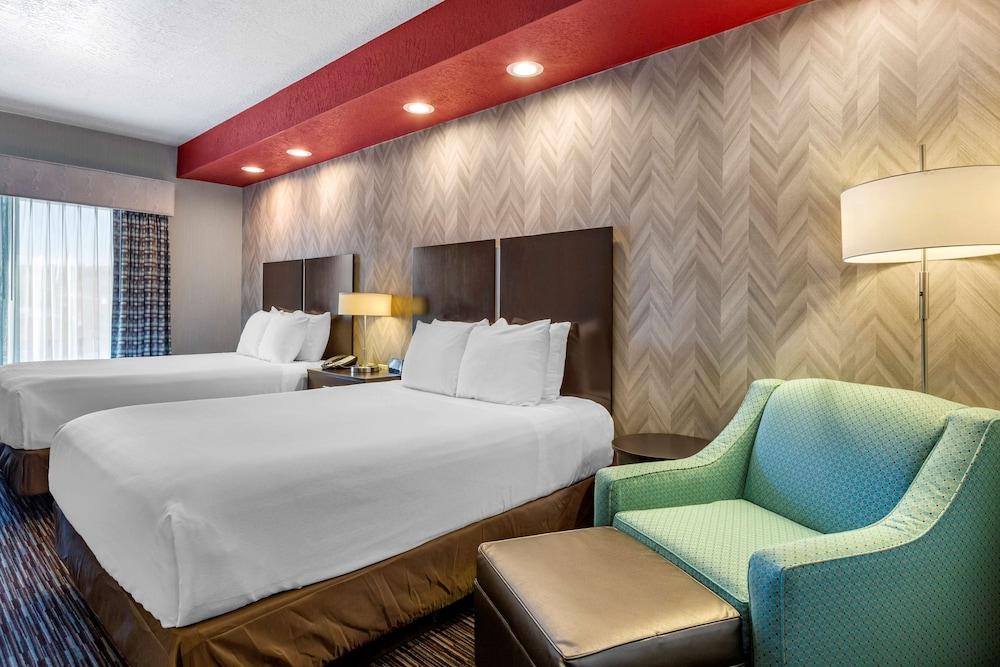 Best Western Plus Gallup Inn & Suites photo 10