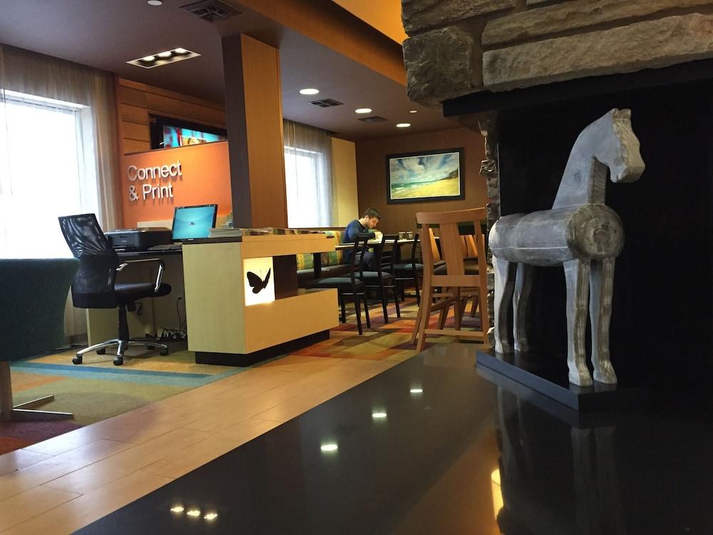 Spark by Hilton Traverse City photo 9