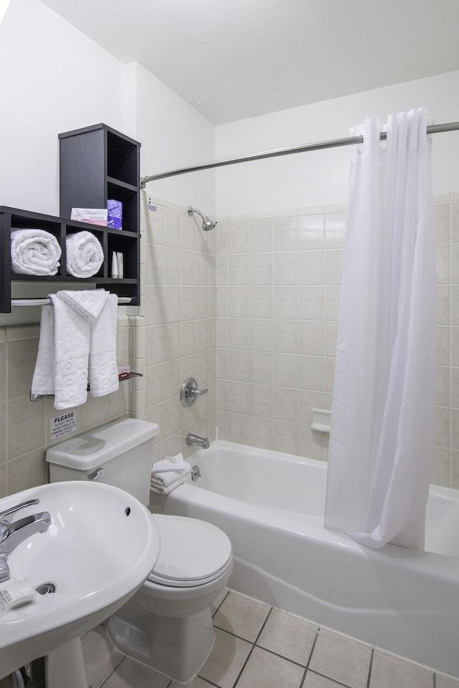 Adante Hotel photo 36