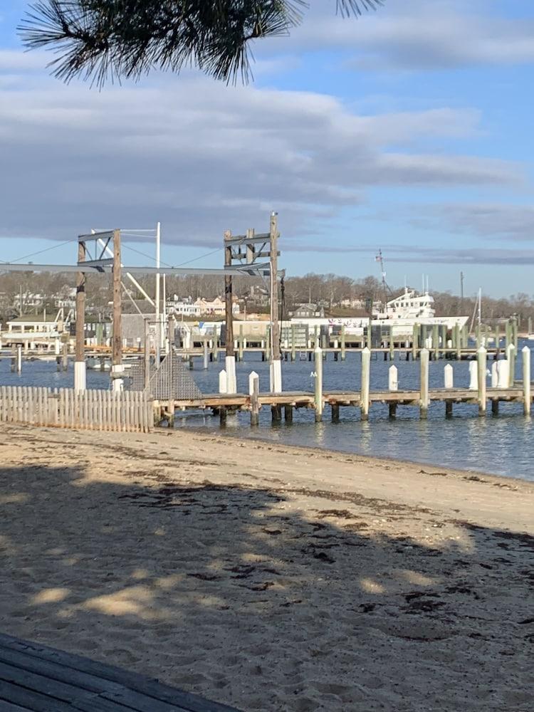 Vineyard Harbor Motel - Private Beach photo 43