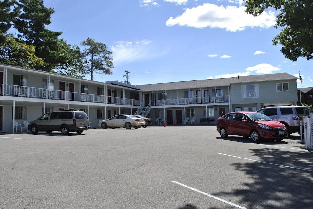 Riviera Motel photo 51