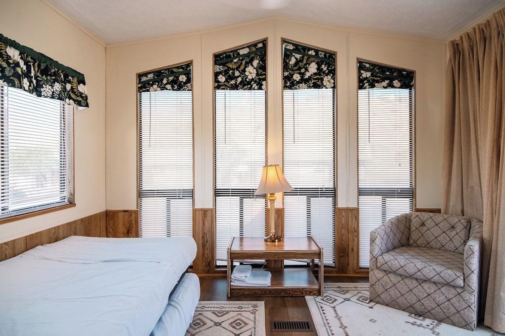 Black Meadow Landing photo 77