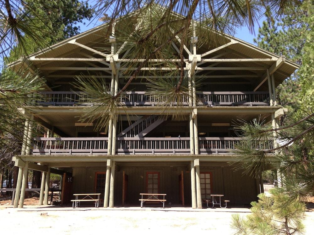 Cedar Grove Lodge photo 16