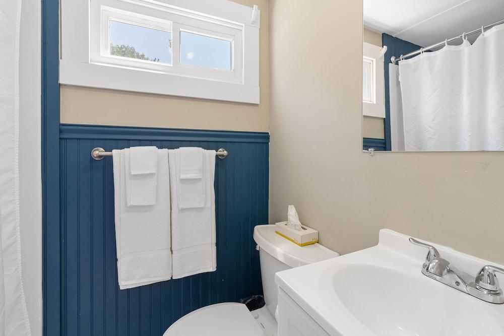 The Beaches Guest Rooms and Cottages photo 45