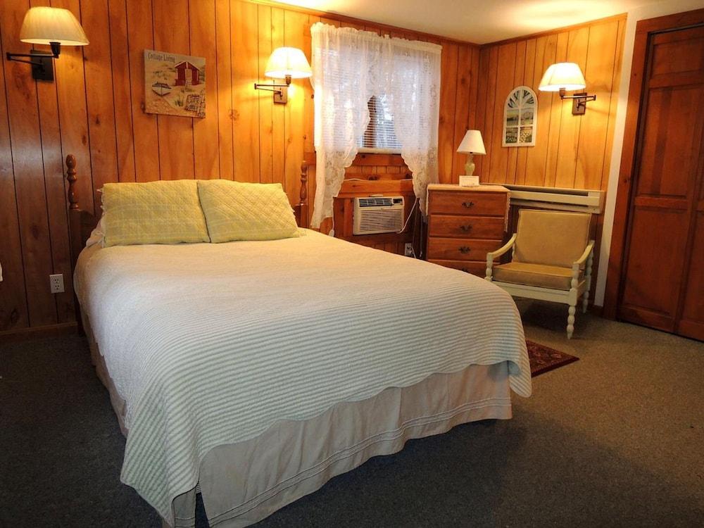 Shorelands Guest Resort and Cottages photo 43