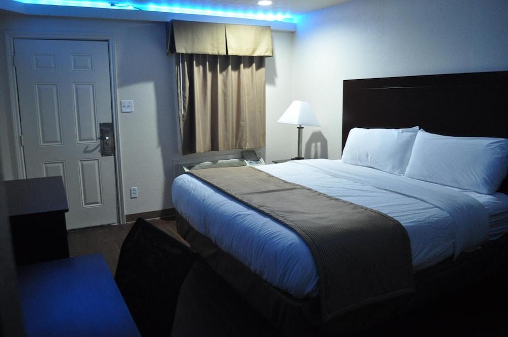 Trinity Suites Downtown Dallas photo 12