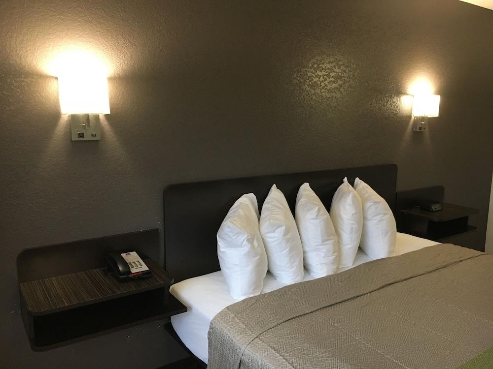 Extended Stay photo 3