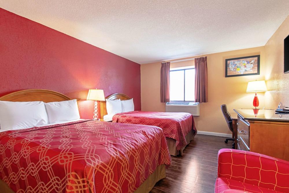 Econo Lodge photo 5
