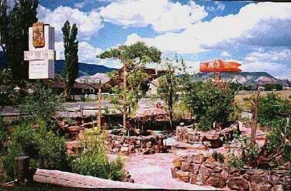Capitol Reef Inn & Cafe photo 10