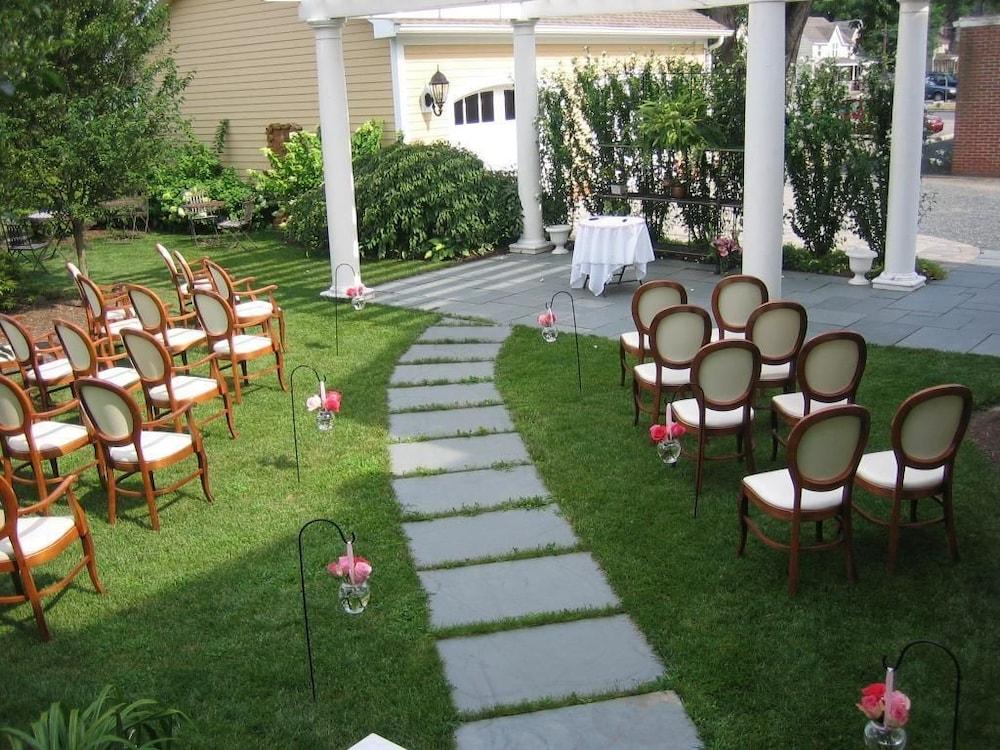 Inn at 202 Dover photo 33