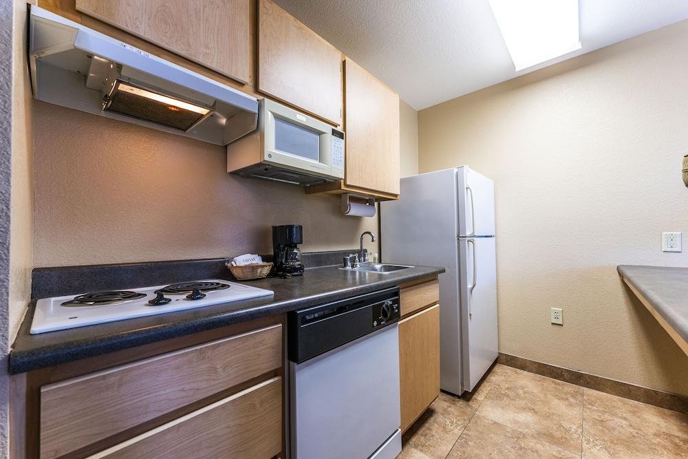 Metro Chandler Extended Stay photo 30