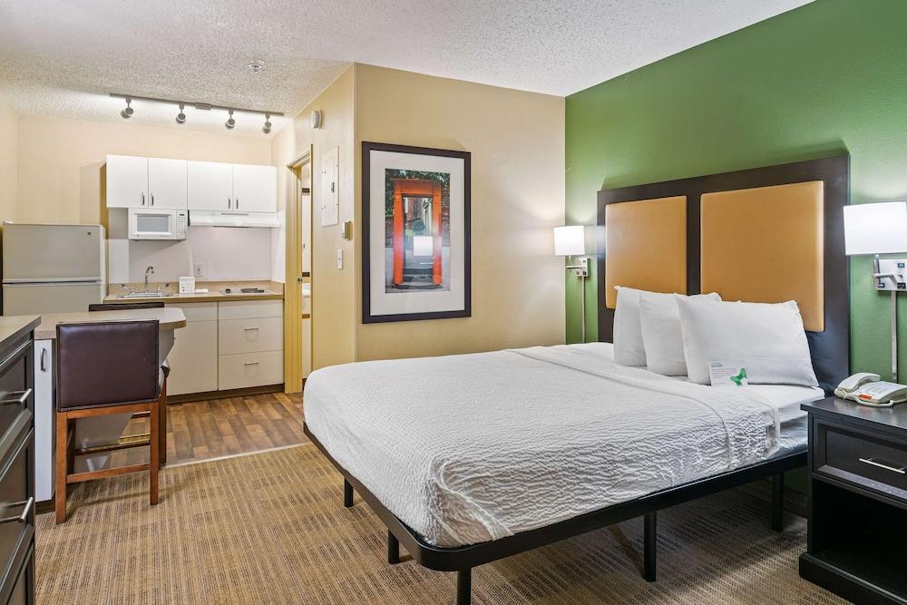 Extended Stay America Suites Washington DC Reston photo 7