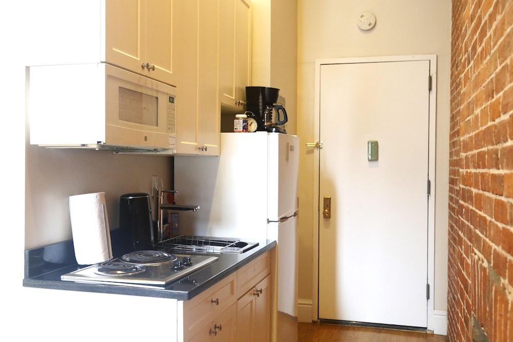 The Nomad Suites & Apartments photo 33