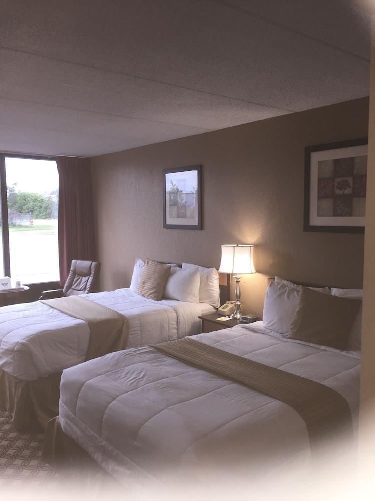 Days Inn by Wyndham Syracuse photo 17