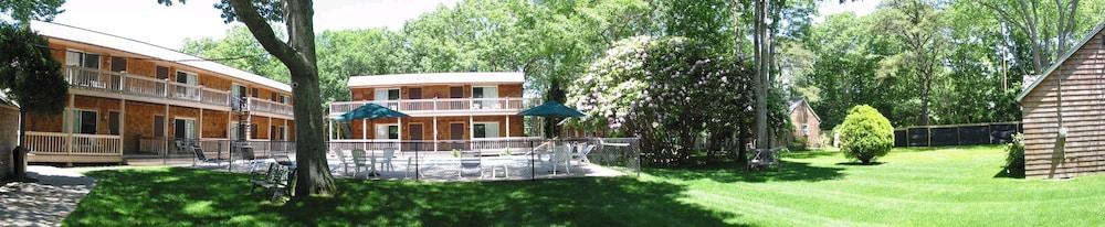 380 Inn photo 1