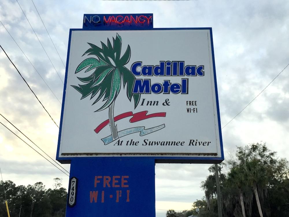Cadillac Motel Fanning Springs photo 9