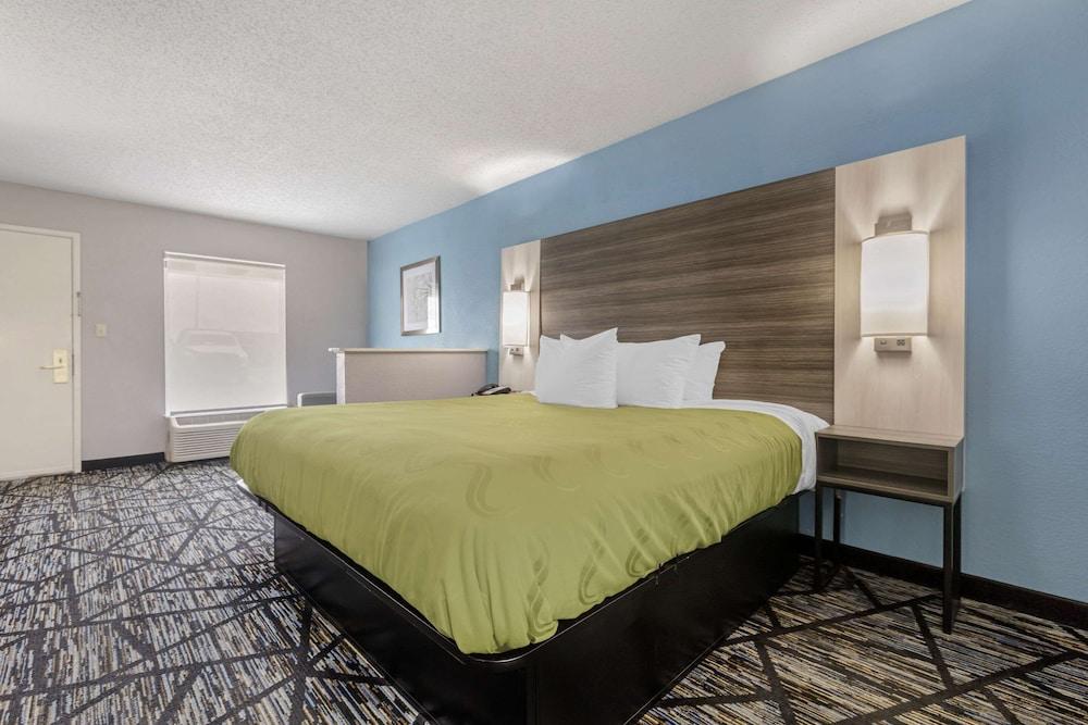 Quality Inn Newberry photo 16