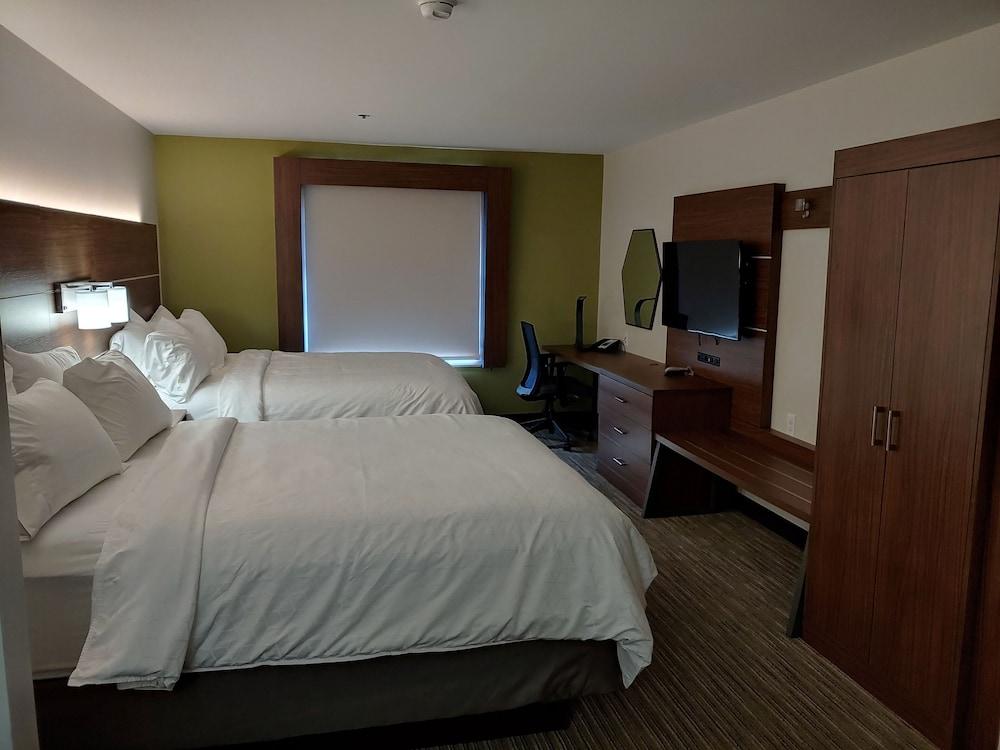 Holiday Inn Express Inn & Suites Searcy by IHG photo 3