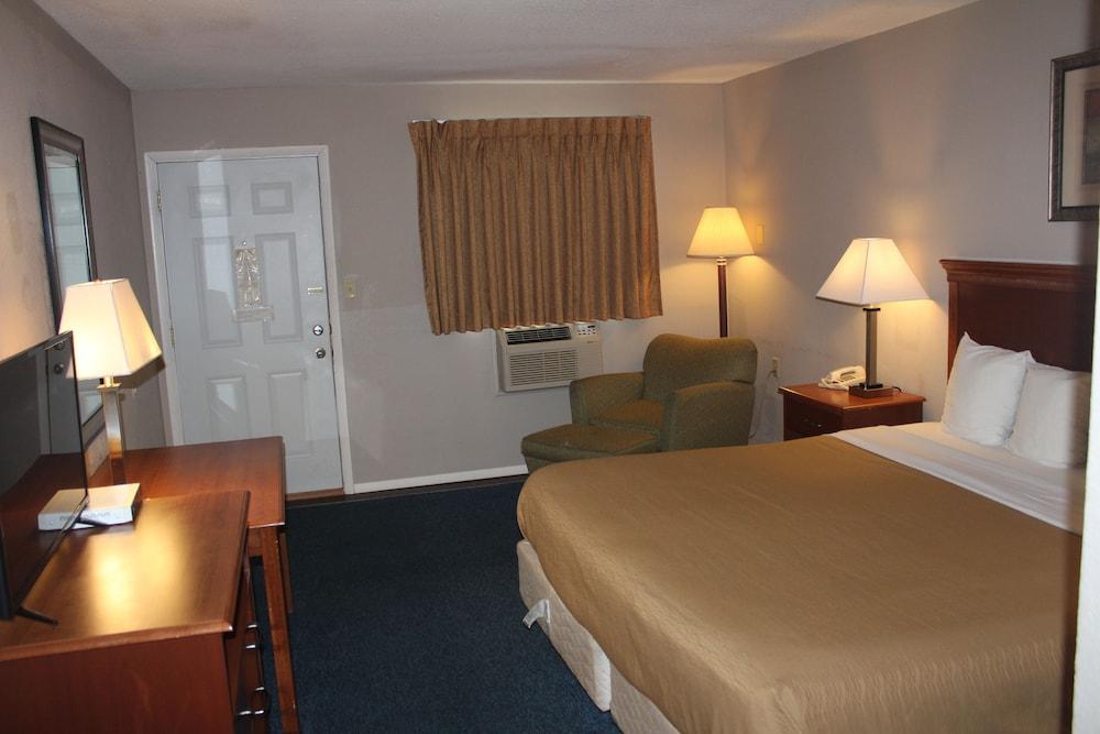 Interstate Motel photo 4