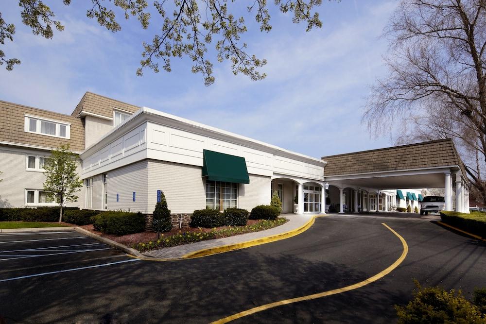 Clinton Inn Hotel & Event Center photo 20