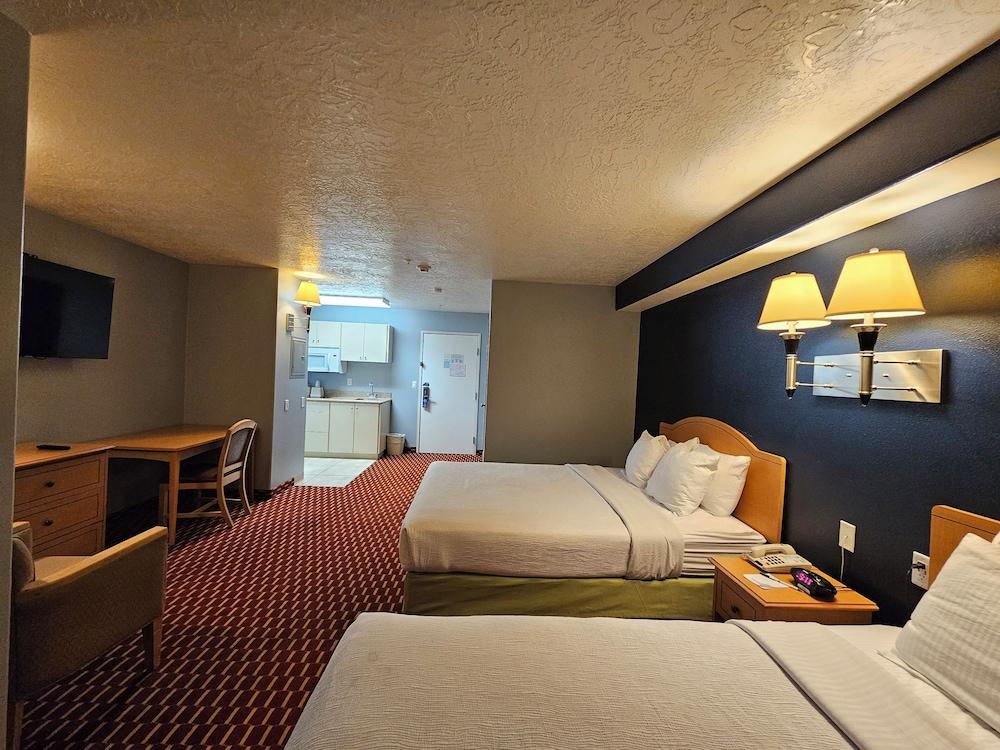 Executive Inn and Suites Extended Stay in Vernal photo 20