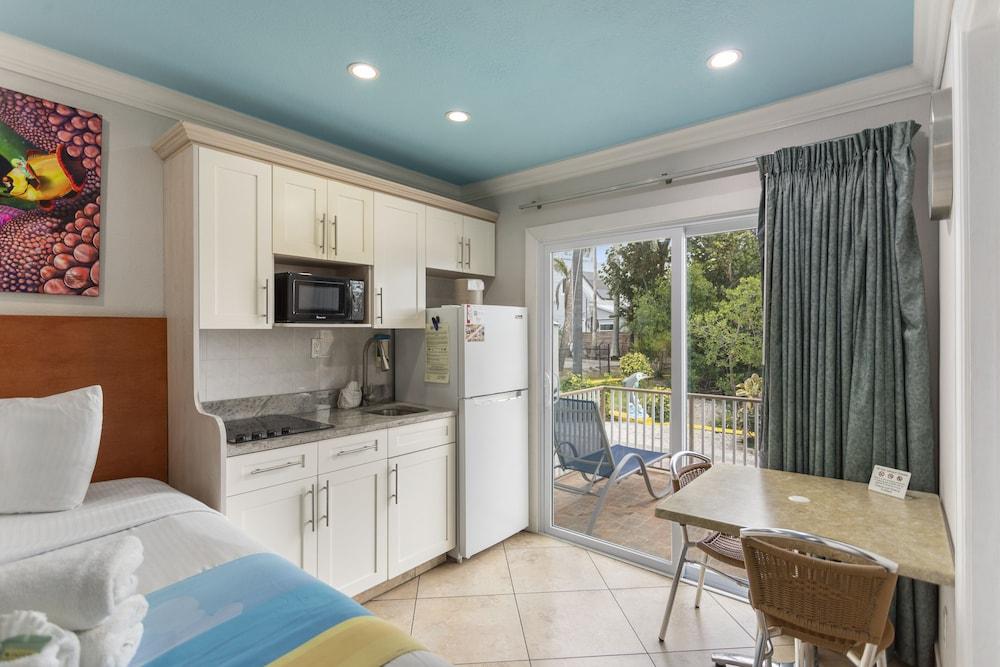 Bayview Plaza Waterfront Resort photo 60