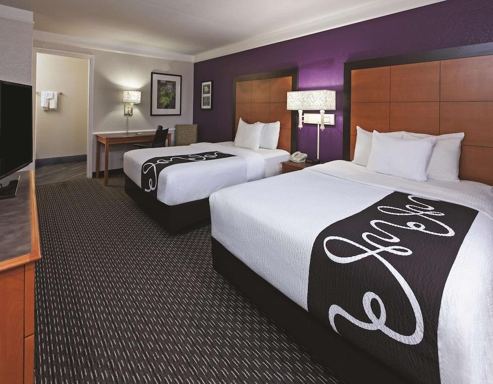 La Quinta Inn by Wyndham San Marcos photo 14
