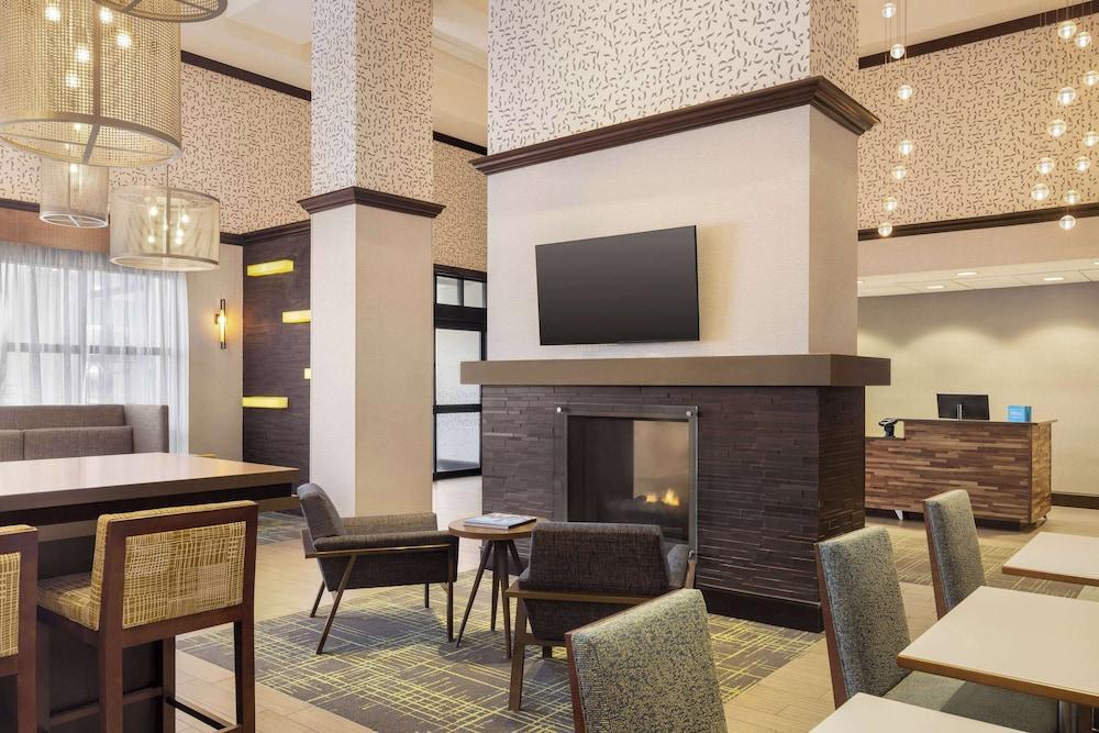 Hampton Inn by Hilton Shelton photo 28