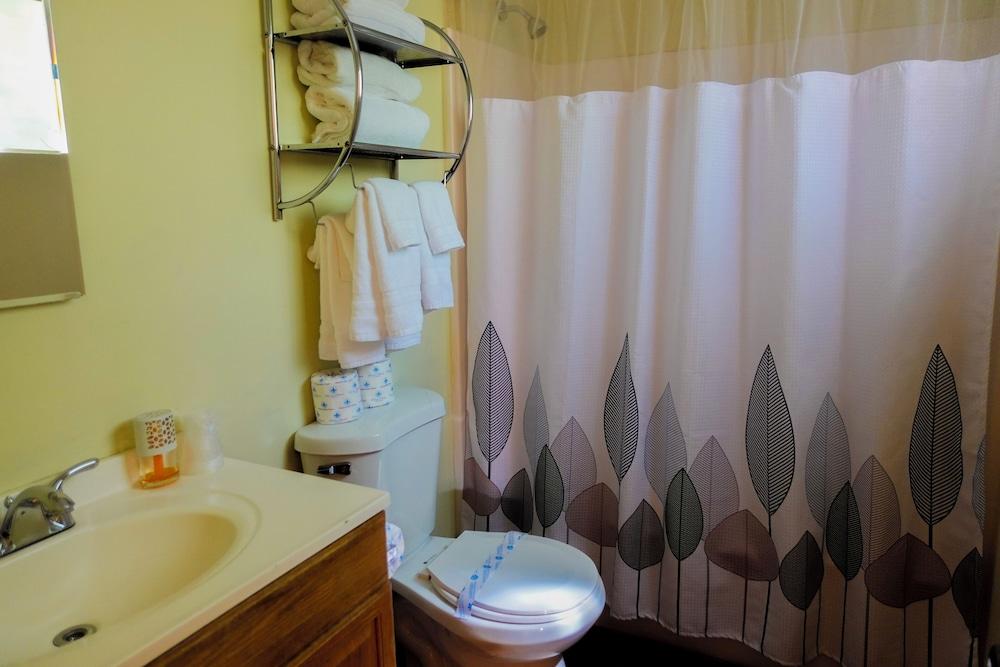 Sleepy Hollow Cabins and Hotel photo 67