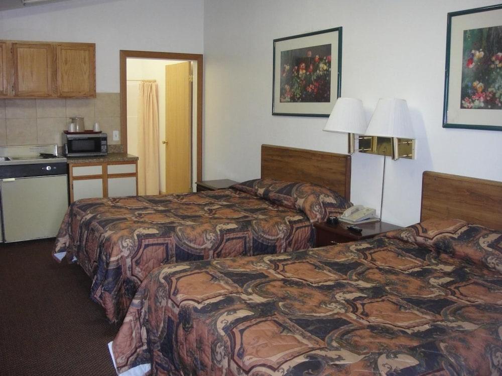 Trails West Motel photo 4