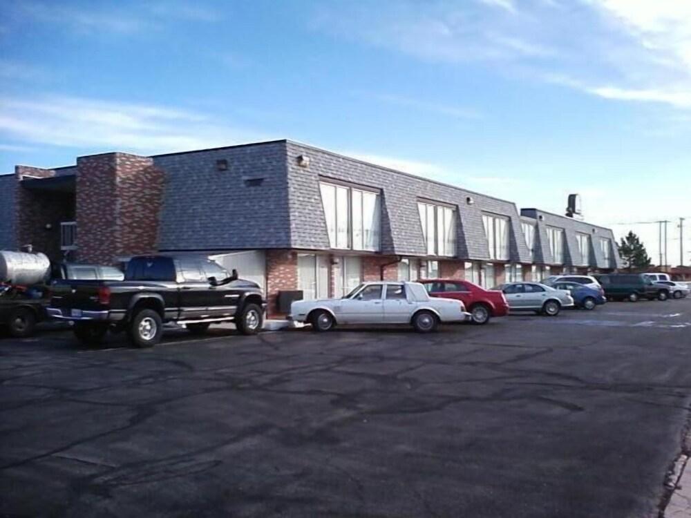 Candlelight Inn by Capital O Scottsbluff photo 15
