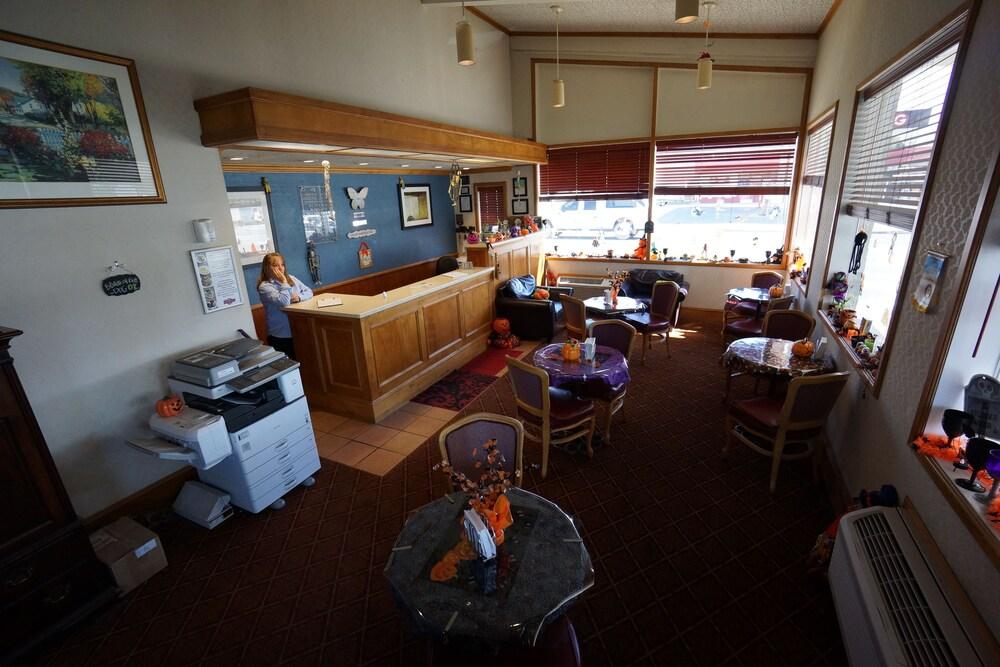 Holiday Motel photo 3
