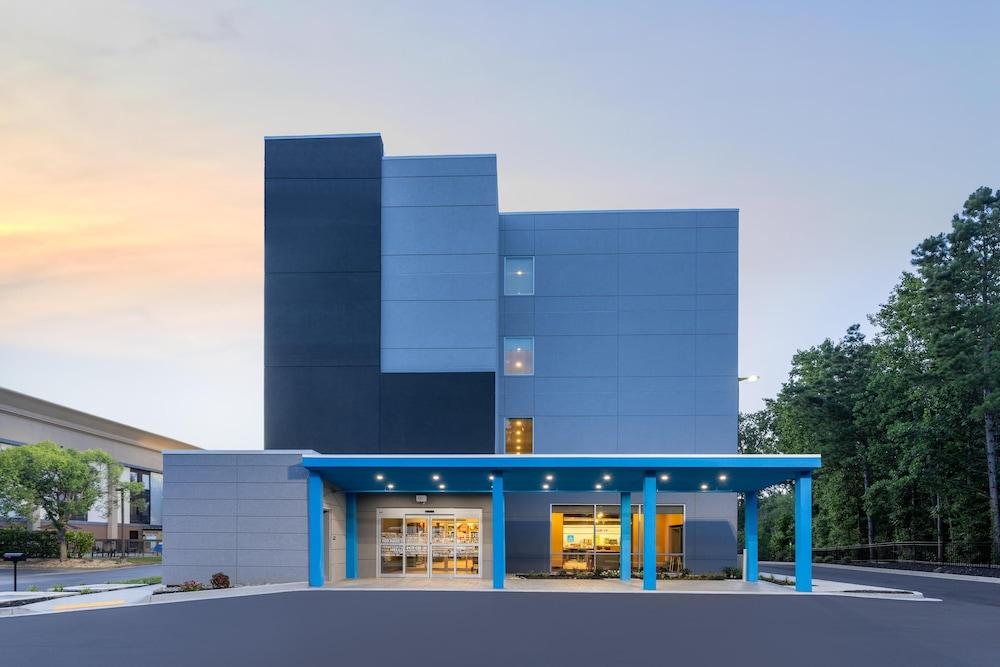 Tru By Hilton Commerce photo 21