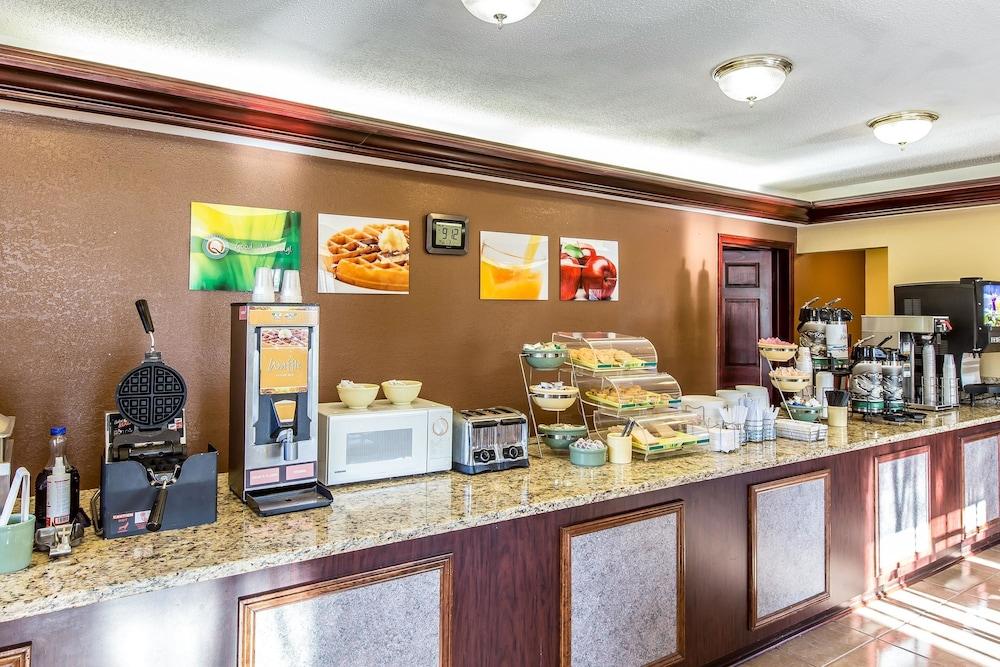Quality Inn & Suites Macon North photo 27