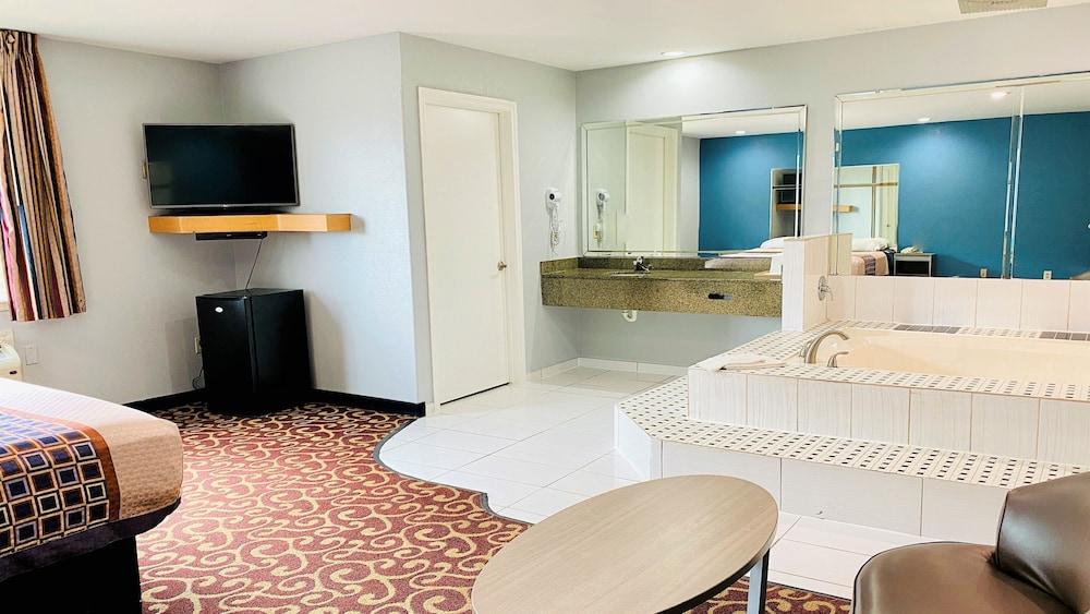 Home Place Inn & Suites photo 12