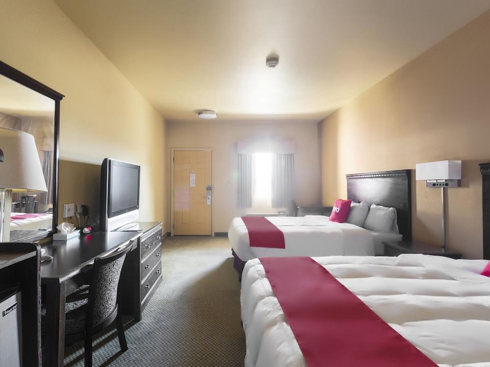 OYO Hotel Valley View TX, I-35 photo 15