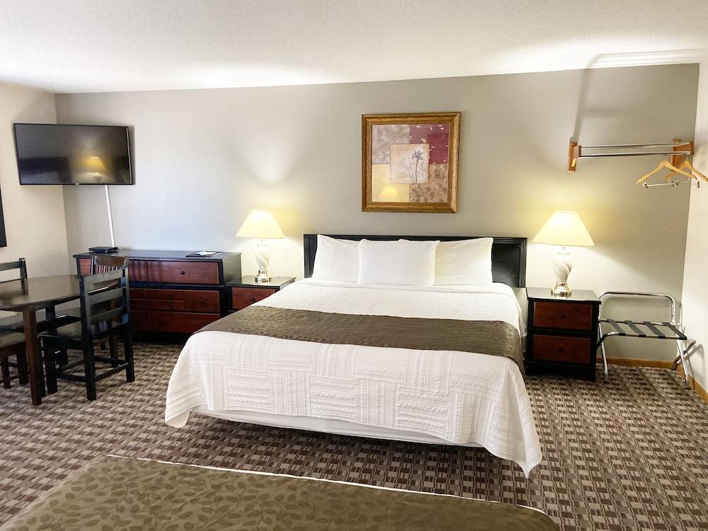 Burke Inn Motel & Suites photo 2