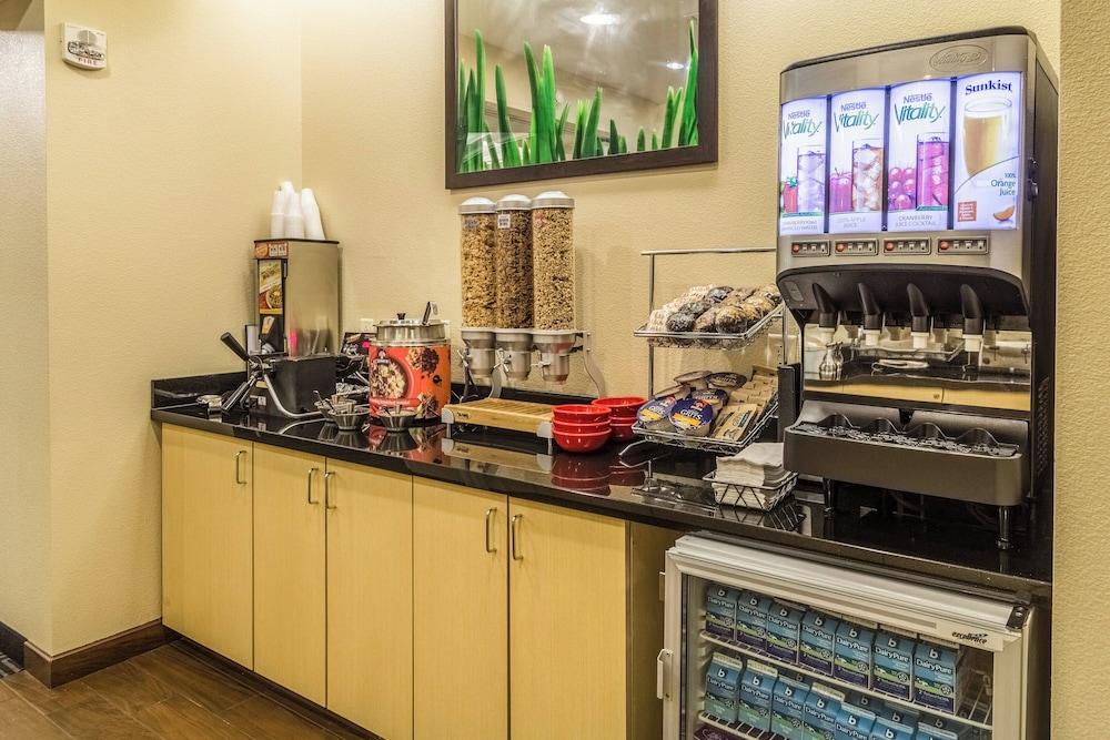 Marriott TownePlace Suites Dayton North photo 24