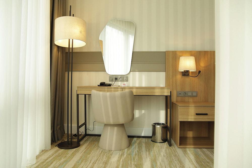 Budget Inn and Suites photo 3