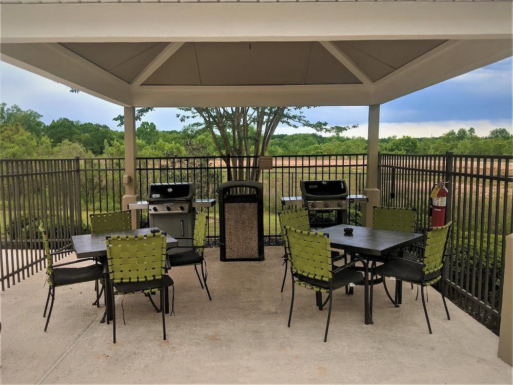 Candlewood Suites Macon by IHG photo 2