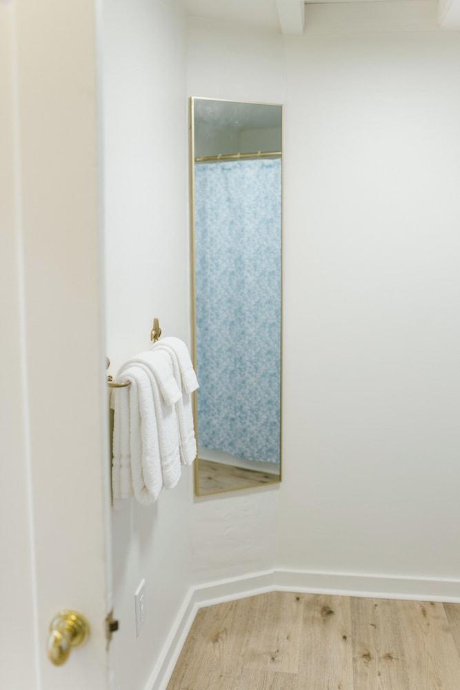 Greenleaf Inn photo 6