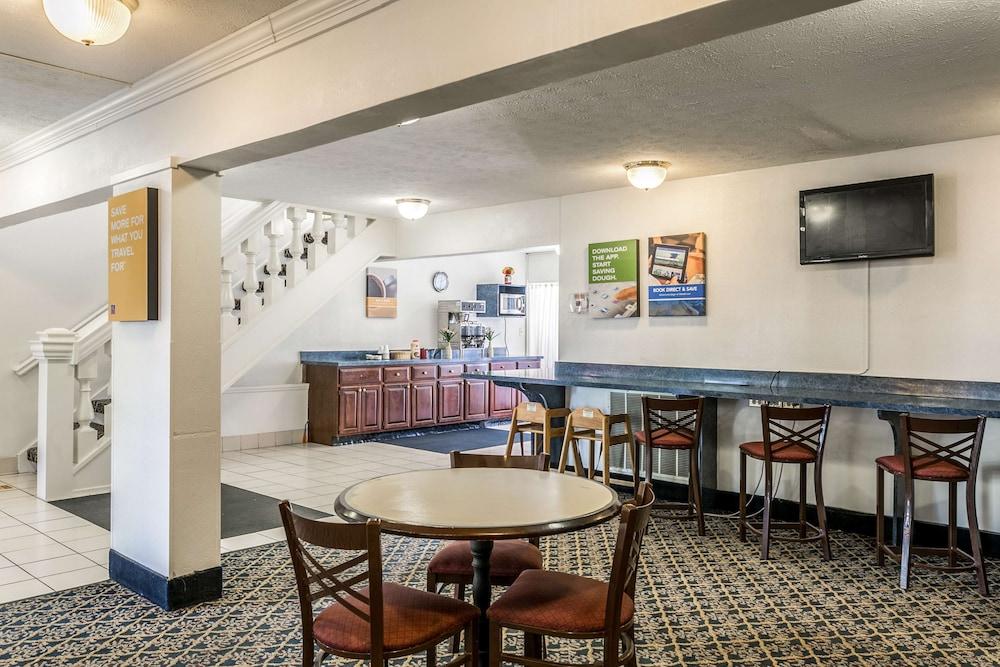 Americas Best Value Inn Edgewood photo 24