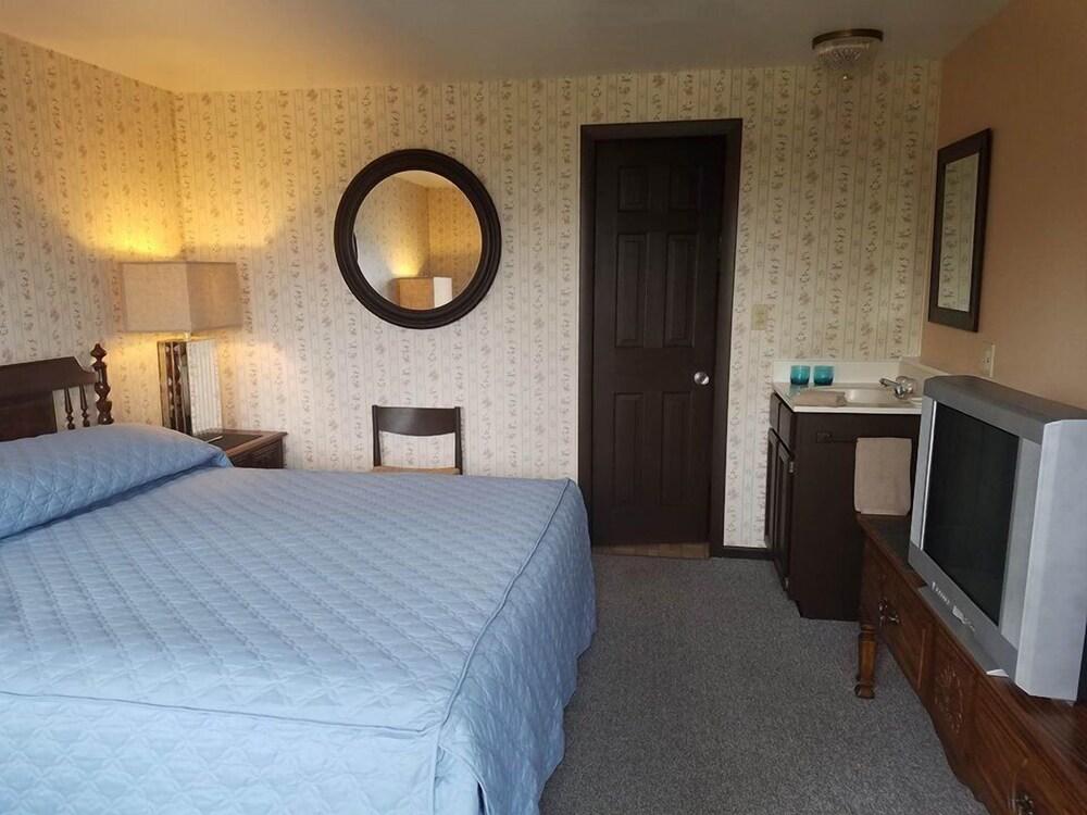 Leona's Motel photo 12