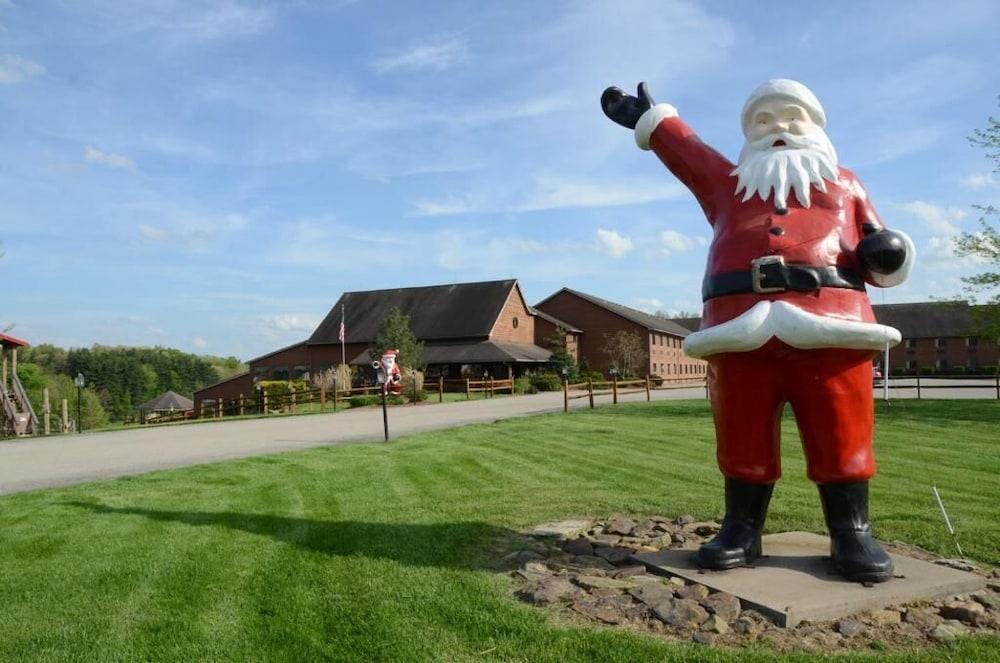 Santas Lodge and Resort photo 33