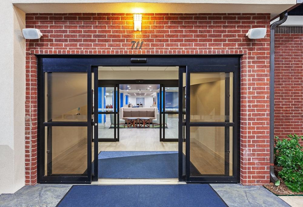 Holiday Inn Express and Suites Longview South I20 by IHG photo 31