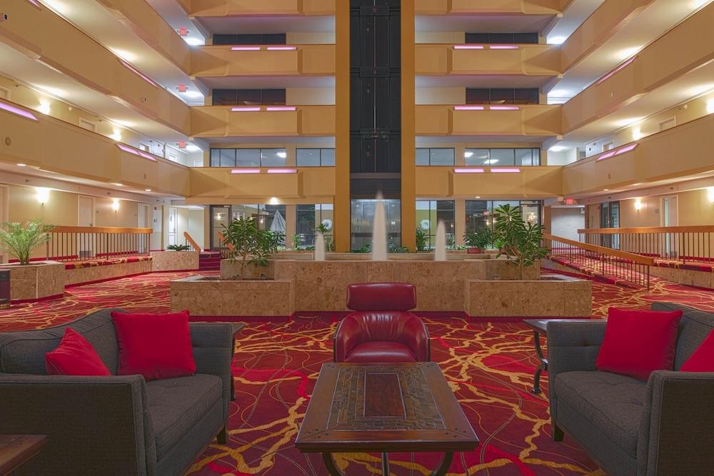 MCM Eleganté Hotel & Suites photo 1
