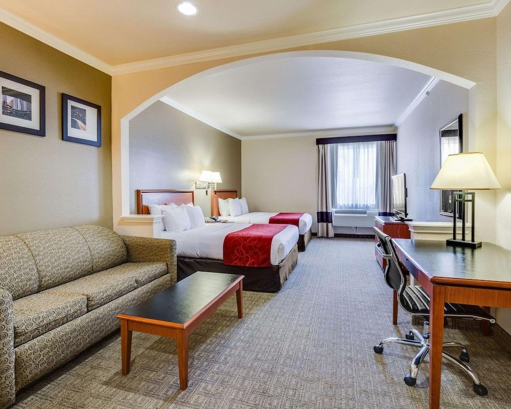 Comfort Suites Deer Park Pasadena photo 9