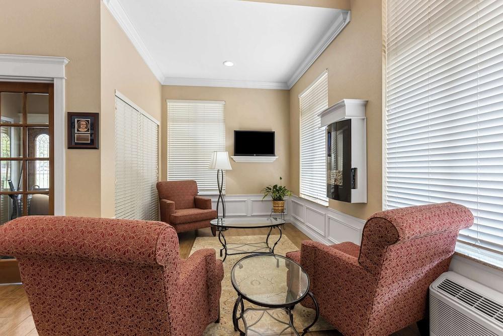 Best Western of Harbor Springs photo 2